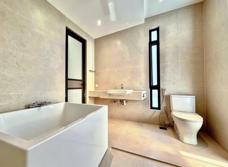 Rumah Teres 2 Tingkat untuk Dijual di Taman Tun Dr Ismail (Kuala Lumpur) - Stella Kew - Bathroom - PropertyGuru.com.my