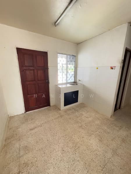 Rumah Teres 2 Tingkat untuk Disewa di Shah Alam (Selangor) - Hanz Low - Kitchen - PropertyGuru.com.my