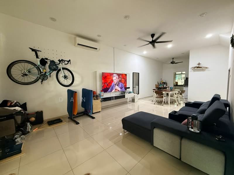 2-storey Terraced House for Sale in Bandar Jaya Putra (Johor Bahru) - Daniel Yong - Living Room - PropertyGuru.com.my