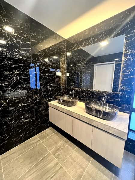 Kondominium untuk Dijual di Menara Duta 2 - Viven Chia - Bathroom - PropertyGuru.com.my