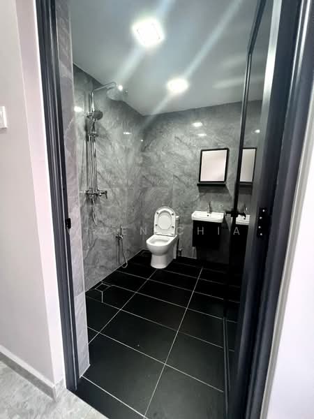 Kondominium untuk Dijual di Menara Duta 2 - Viven Chia - Bathroom - PropertyGuru.com.my
