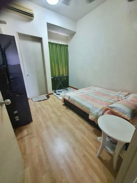 3-storey Terraced House for Sale in Rawang (Selangor) - Tris Jong - Bedroom - PropertyGuru.com.my