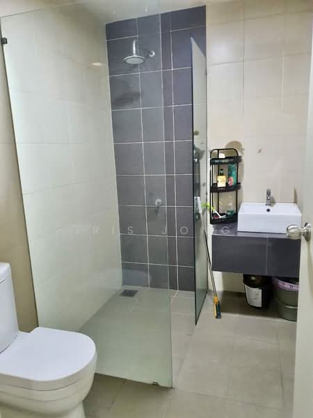 3-storey Terraced House for Sale in Rawang (Selangor) - Tris Jong - Bathroom - PropertyGuru.com.my