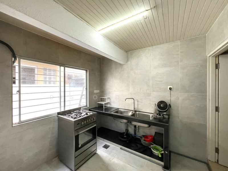 Semi-Detached House for Sale in Taman Tun Dr Ismail (Kuala Lumpur) - Desmond Tang - Kitchen - PropertyGuru.com.my