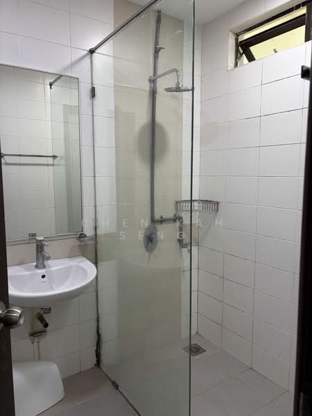 Rumah Bandar untuk Disewa di Ampang (Selangor) - Chen Kah Seng - Bathroom - PropertyGuru.com.my