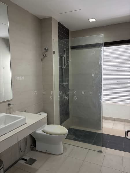 Rumah Bandar untuk Disewa di Ampang (Selangor) - Chen Kah Seng - Bathroom - PropertyGuru.com.my
