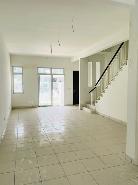 Rumah Teres 2 Tingkat untuk Dijual di Bandar Bistari Perdana (Pasir Gudang) - Melinda Ee - Living Room - PropertyGuru.com.my