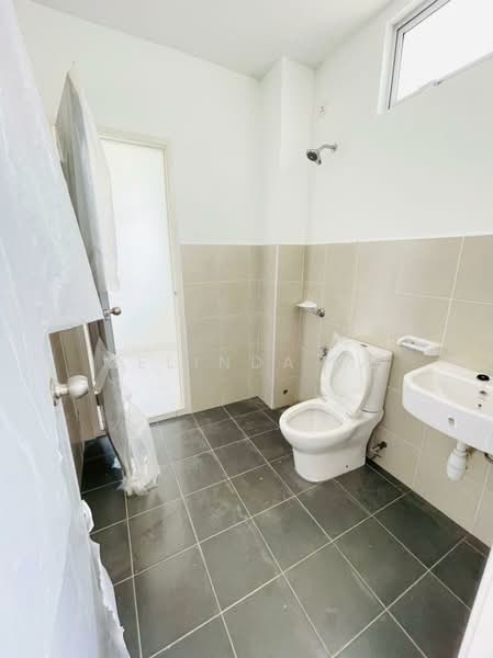 Rumah Teres 2 Tingkat untuk Dijual di Bandar Bistari Perdana (Pasir Gudang) - Melinda Ee - Bathroom - PropertyGuru.com.my