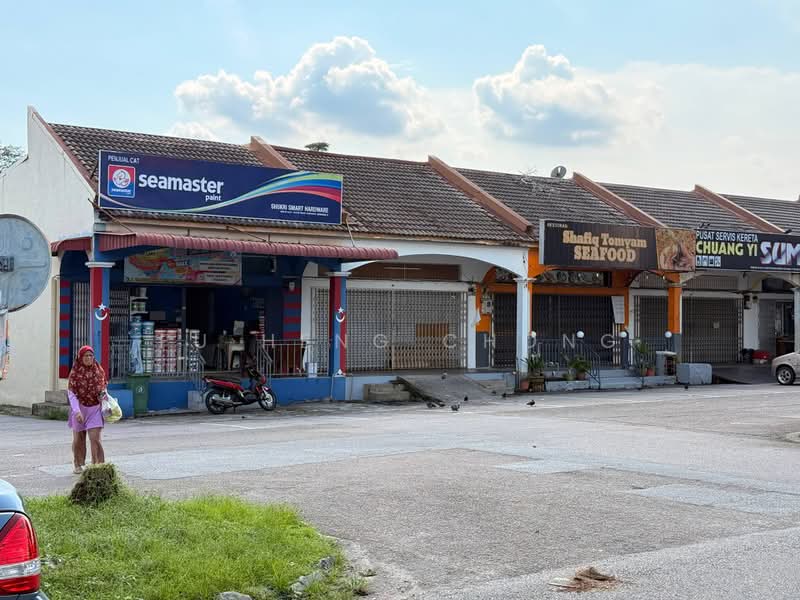 Rumah Teres 2 Tingkat untuk Dijual di Taman Pulai Indah (Johor Bahru) - Fu Heng Chong - Exterior - PropertyGuru.com.my
