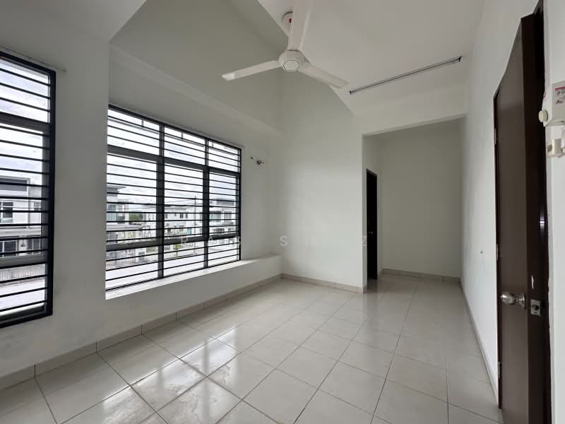 2-storey Terraced House for Sale in Bandar Puncak Alam (Puncak Alam) - Ras Shaz - Interior - PropertyGuru.com.my