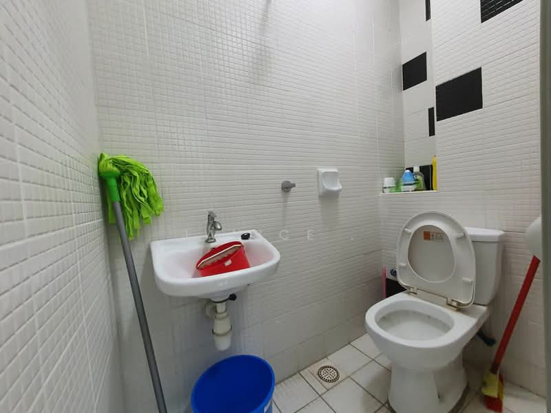 Servis Apartment untuk Dijual di The Sky Executive Suites - Janice . - PropertyGuru.com.my