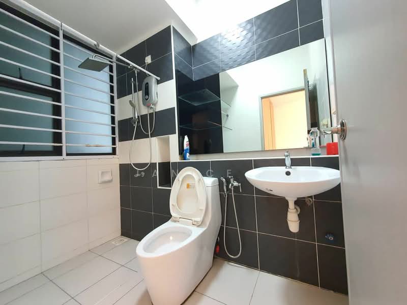Servis Apartment untuk Dijual di The Sky Executive Suites - Janice . - PropertyGuru.com.my