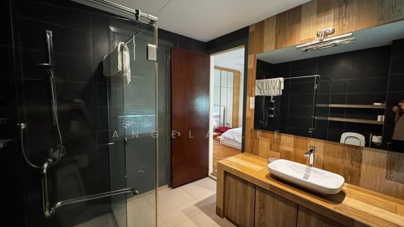 Rumah Berkembar untuk Dijual di Damansara Heights (Kuala Lumpur) - Angela Lee - Bathroom - PropertyGuru.com.my