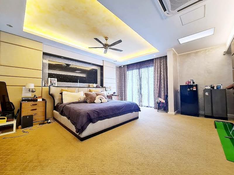 Rumah Banglo untuk Dijual di Taman Sains Selangor (Kota Damansara) - Vincent Liaw - Master Bedroom - PropertyGuru.com.my