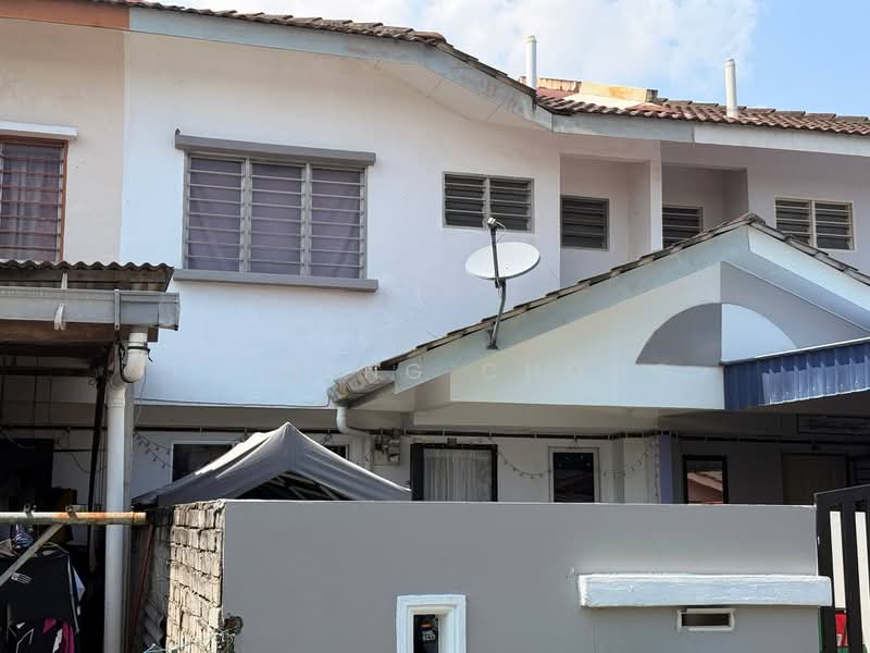 2-storey Terraced House for Sale in Taman Nusantara (Iskandar Puteri (Nusajaya)) - Fu Heng Chong - Exterior - PropertyGuru.com.my