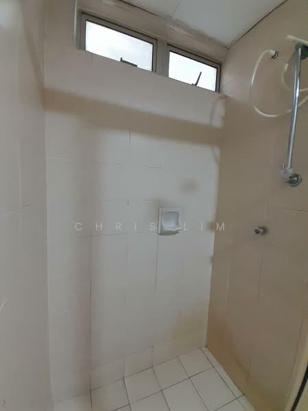 Kondominium untuk Disewa di Amadesa Resort Condominium - Chris Lim - Bathroom - PropertyGuru.com.my