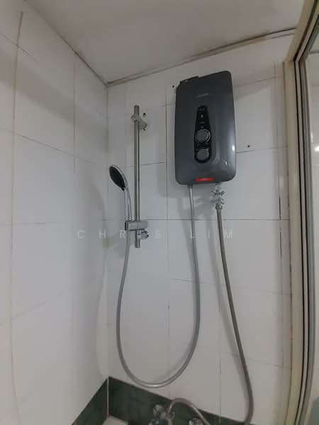 Kondominium untuk Disewa di Amadesa Resort Condominium - Chris Lim - Bathroom - PropertyGuru.com.my