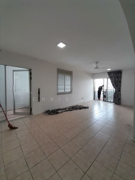 Kondominium untuk Disewa di Amadesa Resort Condominium - Chris Lim - Living Room - PropertyGuru.com.my