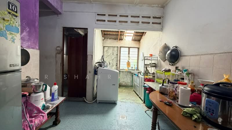 Rumah Teres 1-Tingkat untuk Dijual di Taman Tasik Teratai (Serendah) - Dr Shahril Nizam - Kitchen - PropertyGuru.com.my