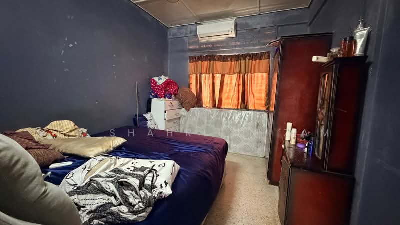 Rumah Teres 1-Tingkat untuk Dijual di Taman Tasik Teratai (Serendah) - Dr Shahril Nizam - Bedroom - PropertyGuru.com.my