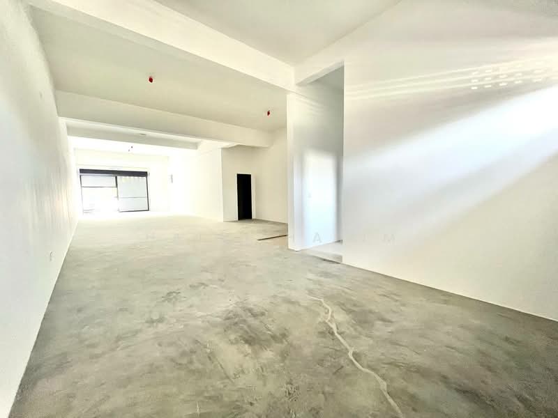 Shop for Rent in Bukit Jelutong (Shah Alam) - Hairi Halim - PropertyGuru.com.my