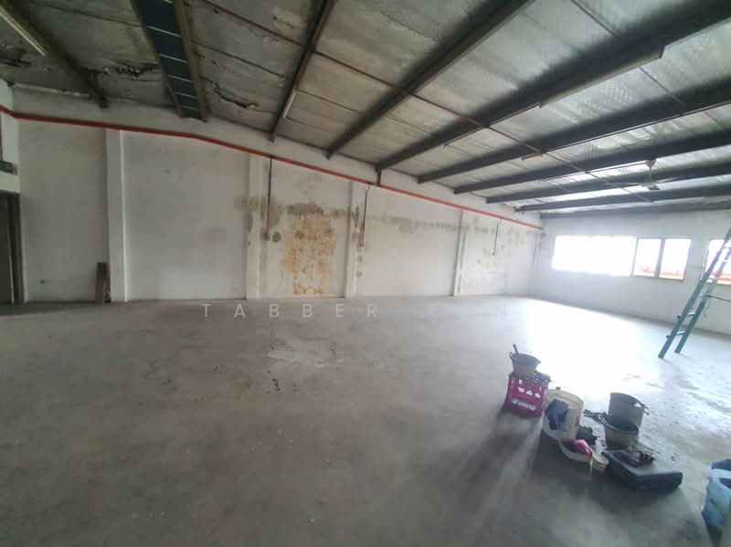 Kilang untuk Disewa di Taman Sri Serdang (Seri Kembangan) - Tabber Tan - Interior - PropertyGuru.com.my