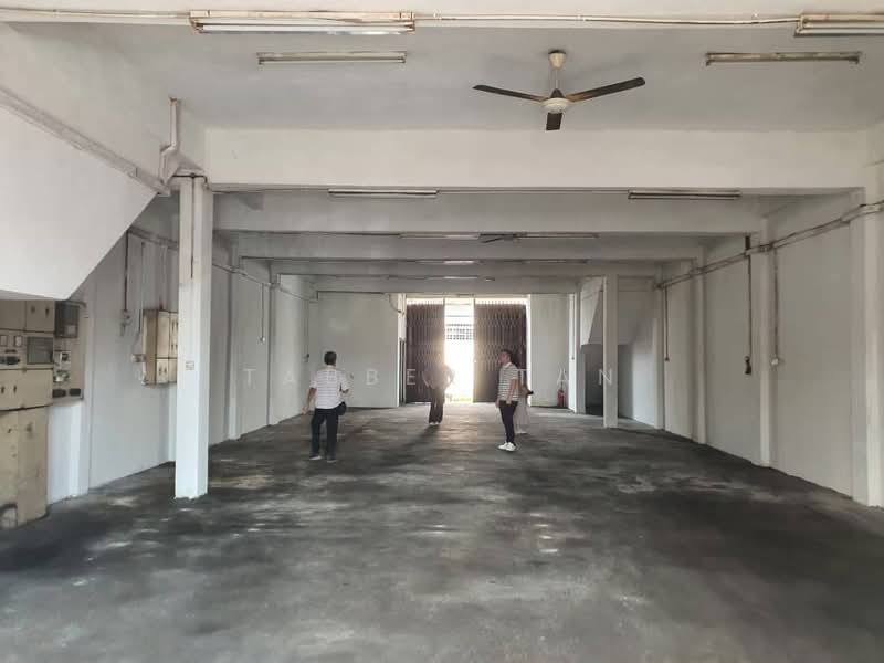 Kilang untuk Disewa di Taman Sri Serdang (Seri Kembangan) - Tabber Tan - Interior - PropertyGuru.com.my