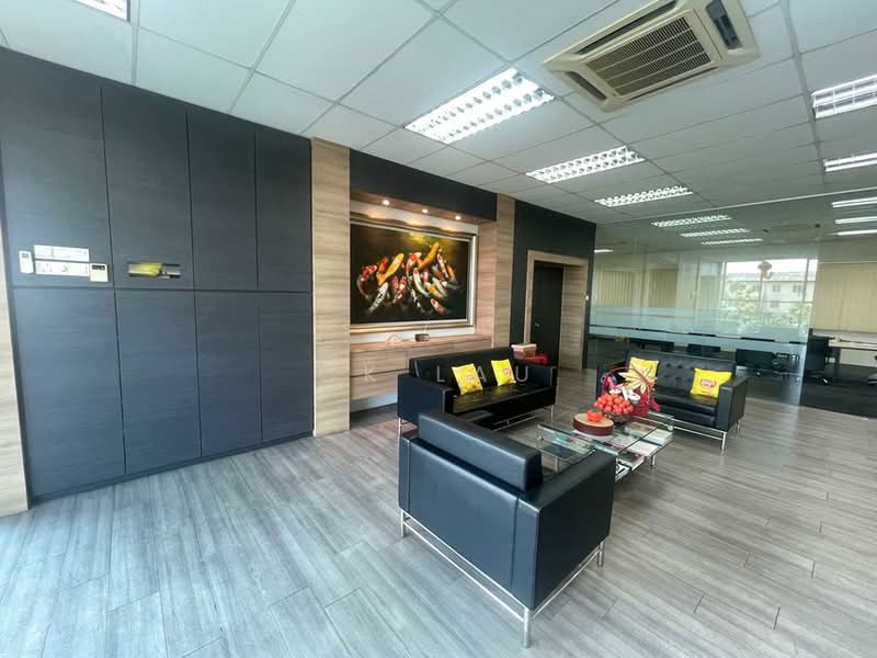 Detached Factory for Sale in U5, Bandar Pinggiran Subang (Shah Alam) - Ck Lau - Living Room - PropertyGuru.com.my