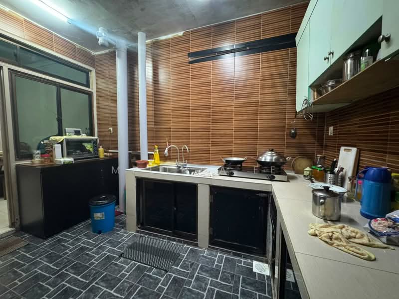 Servis Apartment untuk Dijual di Nusa Perdana Apartment - Melinda Ee - Kitchen - PropertyGuru.com.my