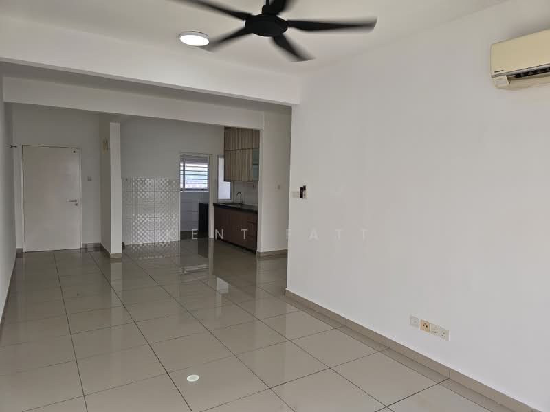 Kondominium untuk Disewa di Imperial Residence - Kent Fatt - Living Room - PropertyGuru.com.my