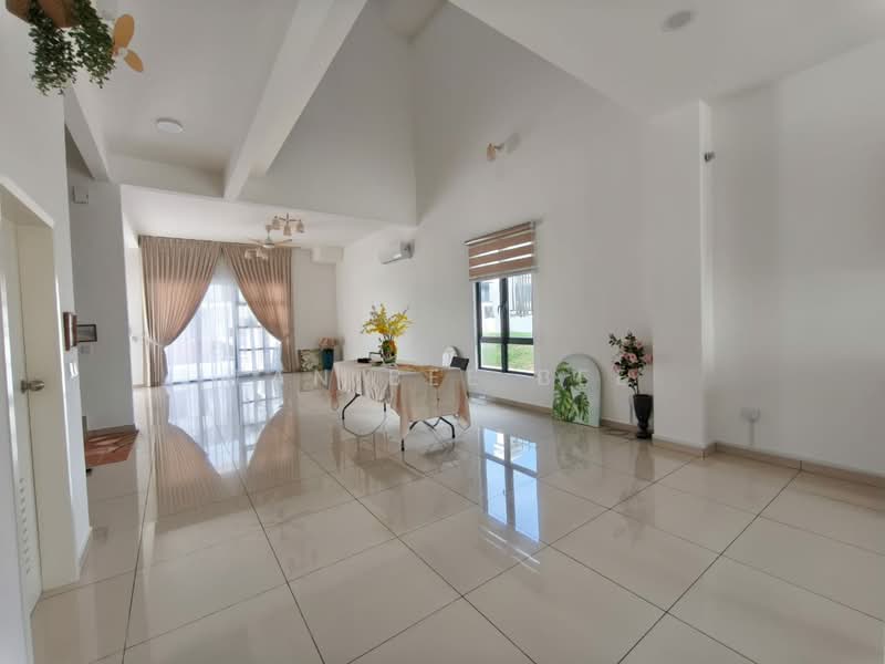 Rumah Kluster untuk Disewa di Taman Ekoflora (Johor Bahru) - Tan Bee Bee - Living Room - PropertyGuru.com.my