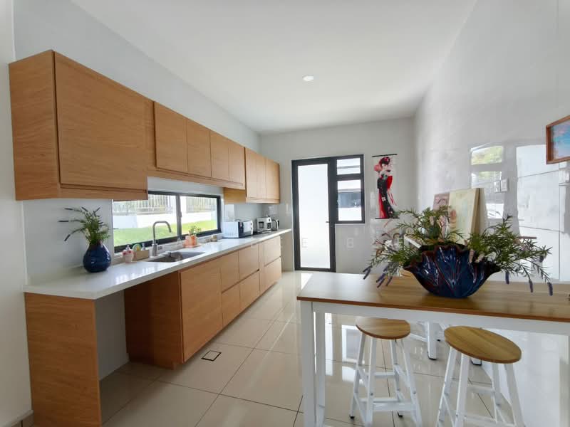 Rumah Kluster untuk Disewa di Taman Ekoflora (Johor Bahru) - Tan Bee Bee - Kitchen - PropertyGuru.com.my