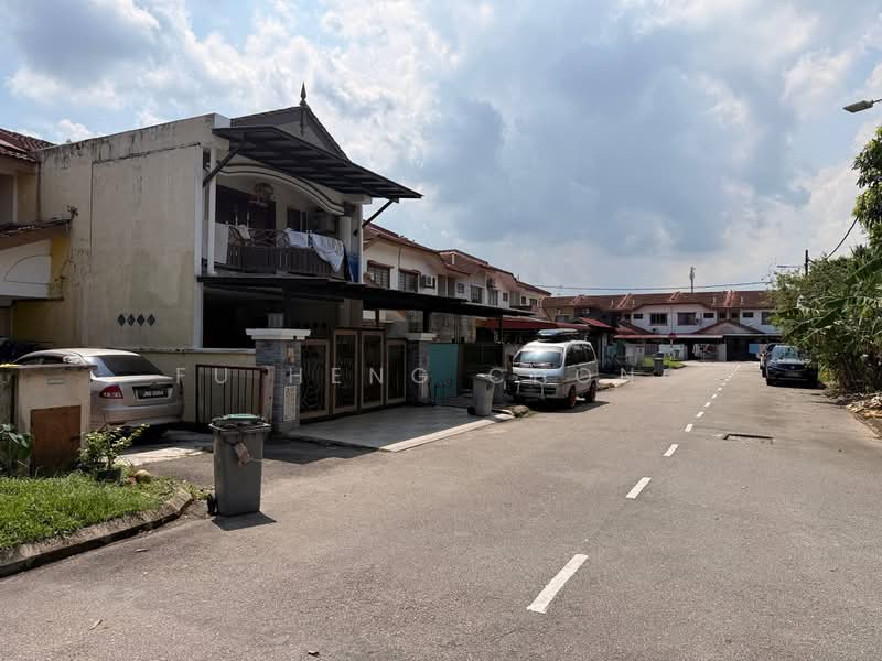 2-storey Terraced House for Sale in Taman Nusantara (Iskandar Puteri (Nusajaya)) - Fu Heng Chong - Exterior - PropertyGuru.com.my