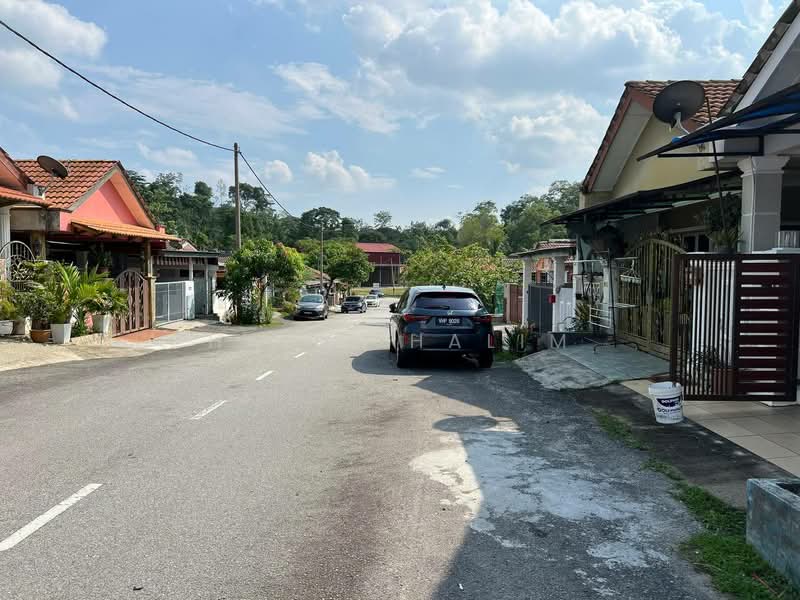 Rumah Teres 1 Tingkat untuk Dijual di Taman Desa Kundang (Rawang) - Hairi Halim - PropertyGuru.com.my