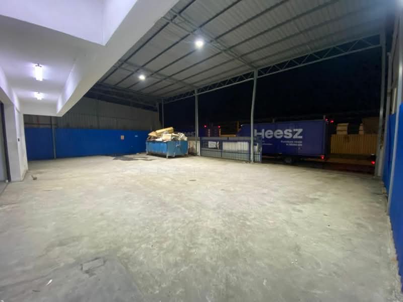Semi-D Factory for Rent in Kampung Bukit Kemuning (Shah Alam) - Pepsi Ang - Exterior - PropertyGuru.com.my