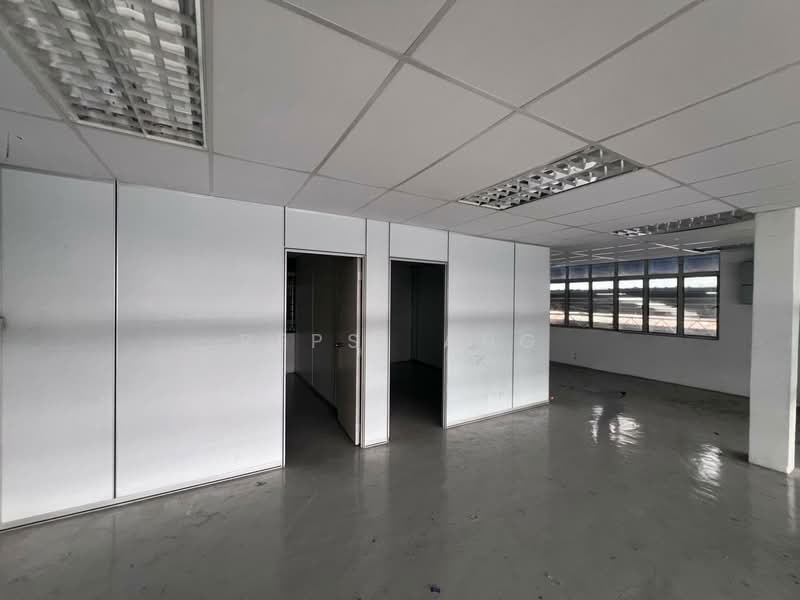 Semi-D Factory for Rent in Kampung Bukit Kemuning (Shah Alam) - Pepsi Ang - Interior - PropertyGuru.com.my
