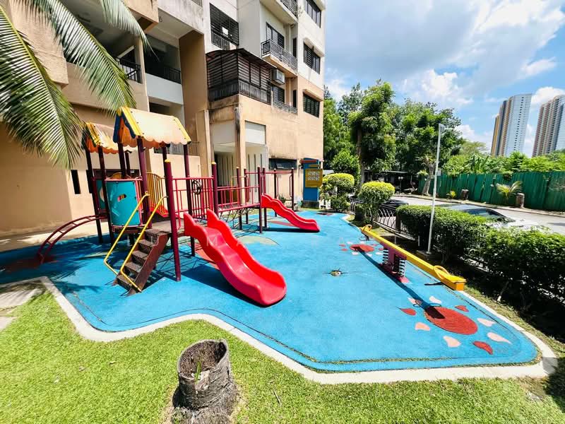 Pangsapuri untuk Dijual di Kristal Villa - Luqman Ramli - Exterior - PropertyGuru.com.my