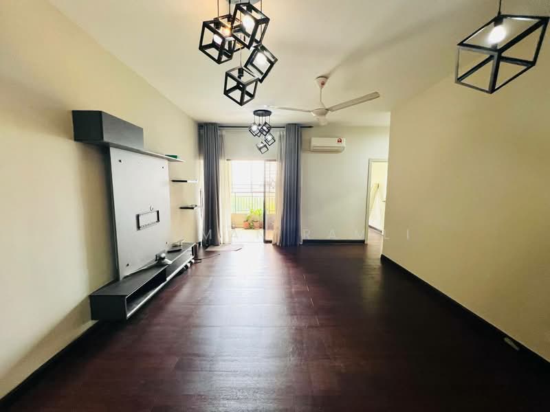 Pangsapuri untuk Dijual di Kristal Villa - Luqman Ramli - Living Room - PropertyGuru.com.my