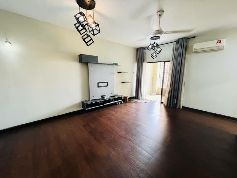 Pangsapuri untuk Dijual di Kristal Villa - Luqman Ramli - Living Room - PropertyGuru.com.my