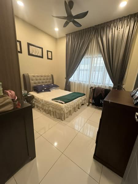 Bungalow for Sale in Gelugor (Penang) - Azura Ghani - Bedroom - PropertyGuru.com.my