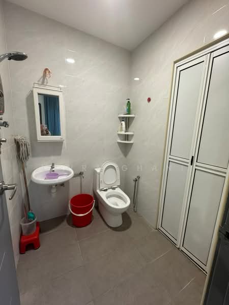 Bungalow for Sale in Gelugor (Penang) - Azura Ghani - Bathroom - PropertyGuru.com.my