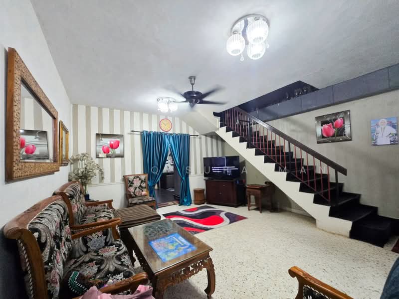 Rumah Teres 2 Tingkat untuk Dijual di Taman Setapak Permai (Setapak) - Thoriq Suparman - Living Room - PropertyGuru.com.my