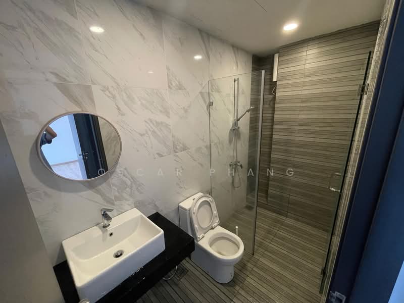 Servis Apartment untuk Disewa di Emporis - Oscar Phang - Bathroom - PropertyGuru.com.my