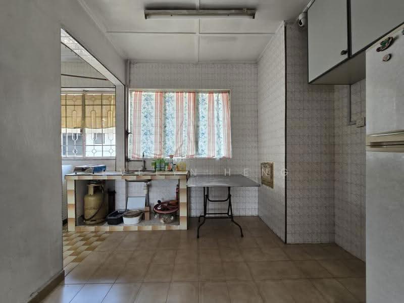 Rumah Flat untuk Dijual di Flat Taman Ungku Tun Aminah - Evelyn Heng - Kitchen - PropertyGuru.com.my