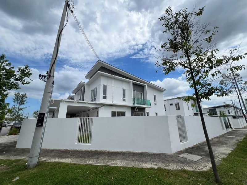 2-storey Terraced House for Sale in Taman Nusari Bayu (Bandar Sri Sendayan) - Nurasmida Abdul Sattar - PropertyGuru.com.my