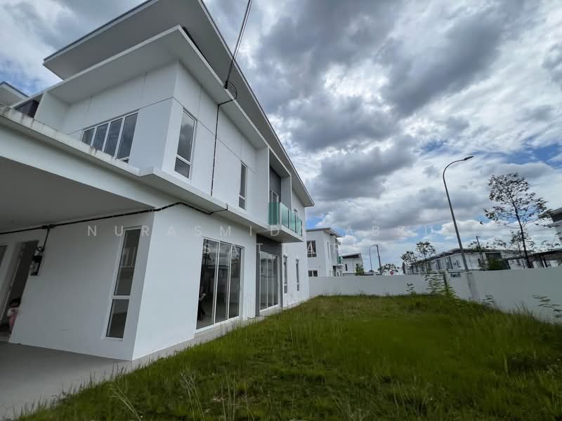 2-storey Terraced House for Sale in Taman Nusari Bayu (Bandar Sri Sendayan) - Nurasmida Abdul Sattar - PropertyGuru.com.my