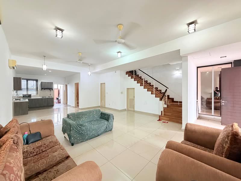 Rumah Teres 2 Tingkat untuk Dijual di Cyberjaya (Selangor) - Luqman Ramli - Living Room - PropertyGuru.com.my