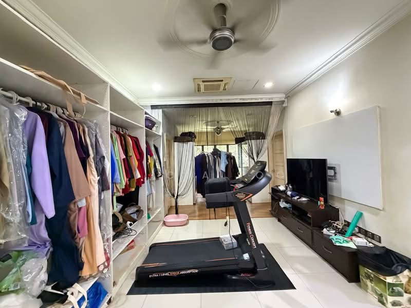 Semi-Detached House for Sale in Taman Villa Putra (Sungai Buloh) - Alicia Soo - Interior - PropertyGuru.com.my