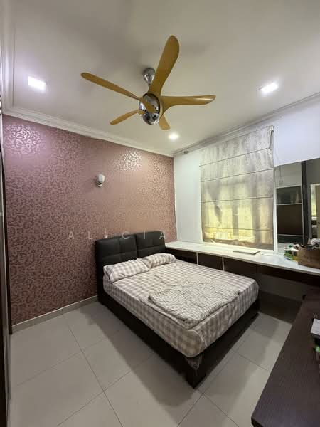Semi-Detached House for Sale in Taman Villa Putra (Sungai Buloh) - Alicia Soo - Bedroom - PropertyGuru.com.my