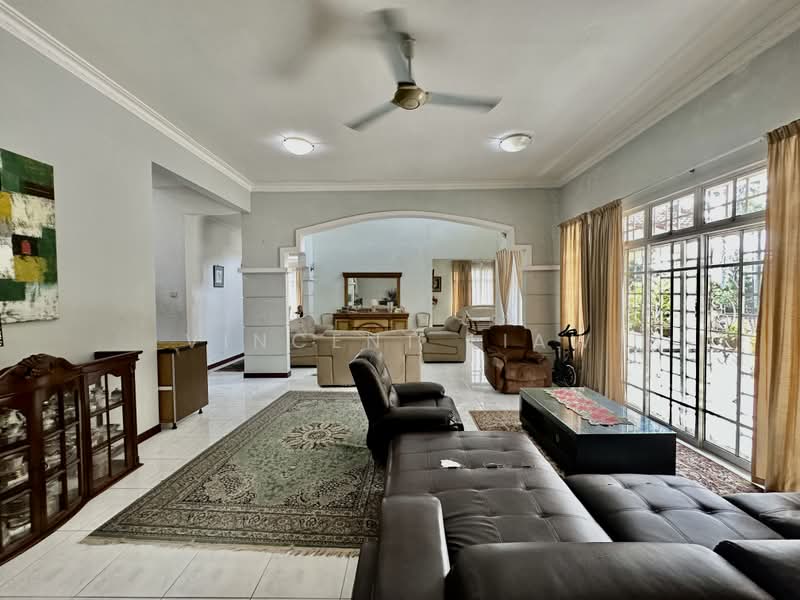 Rumah Banglo untuk Dijual di Seksyen 6 (Kota Damansara) - Vincent Liaw - Living Room - PropertyGuru.com.my